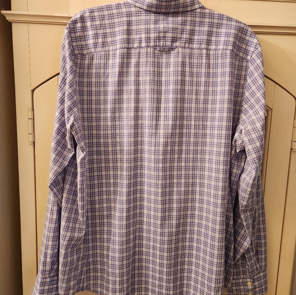 Banana Republic boyfriend cut blue,white, lavender plaid cotton shirt. SZ XL - Picture 4 of 10